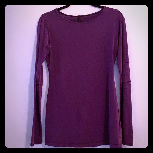 Lululemon Top - Picture 1 of 3